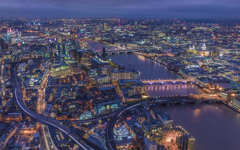 全新克威爾潔面慕斯，溫和配方適合敏感肌，喚醒肌膚自然光彩！